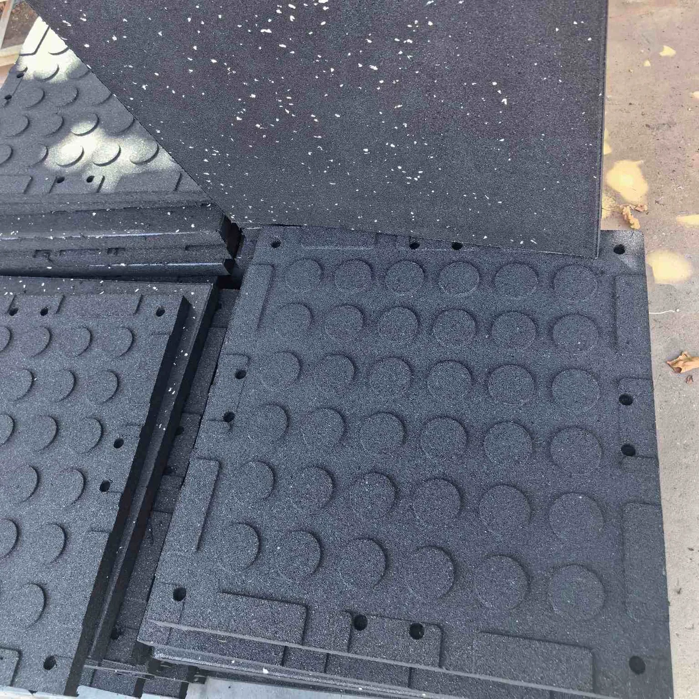 Snap-Lock Rubber Flooring