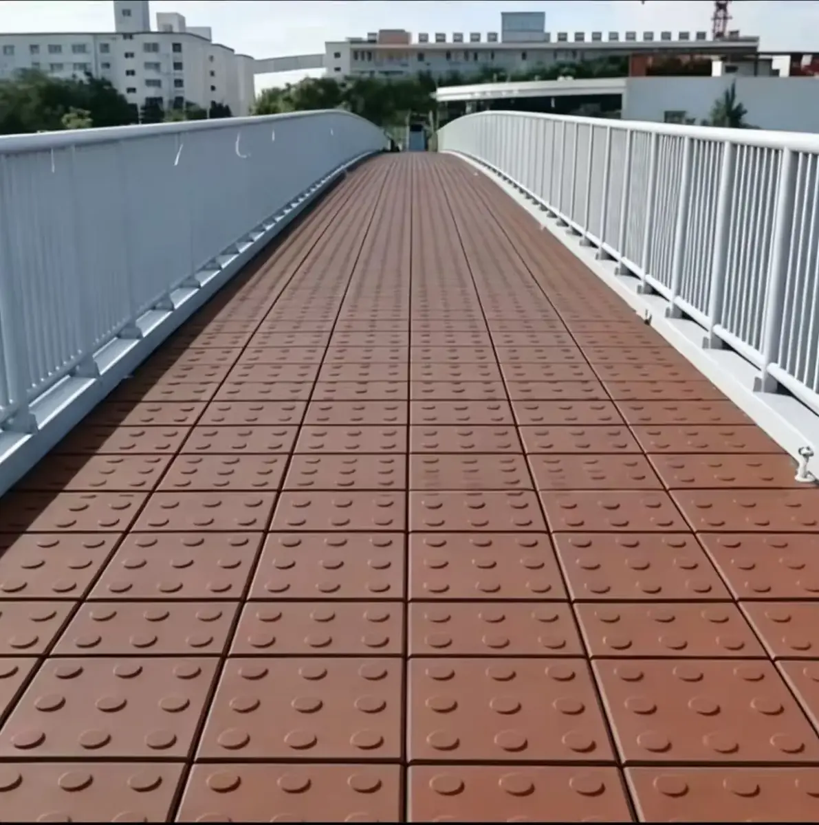 Dot-Surface Bridge Tile
