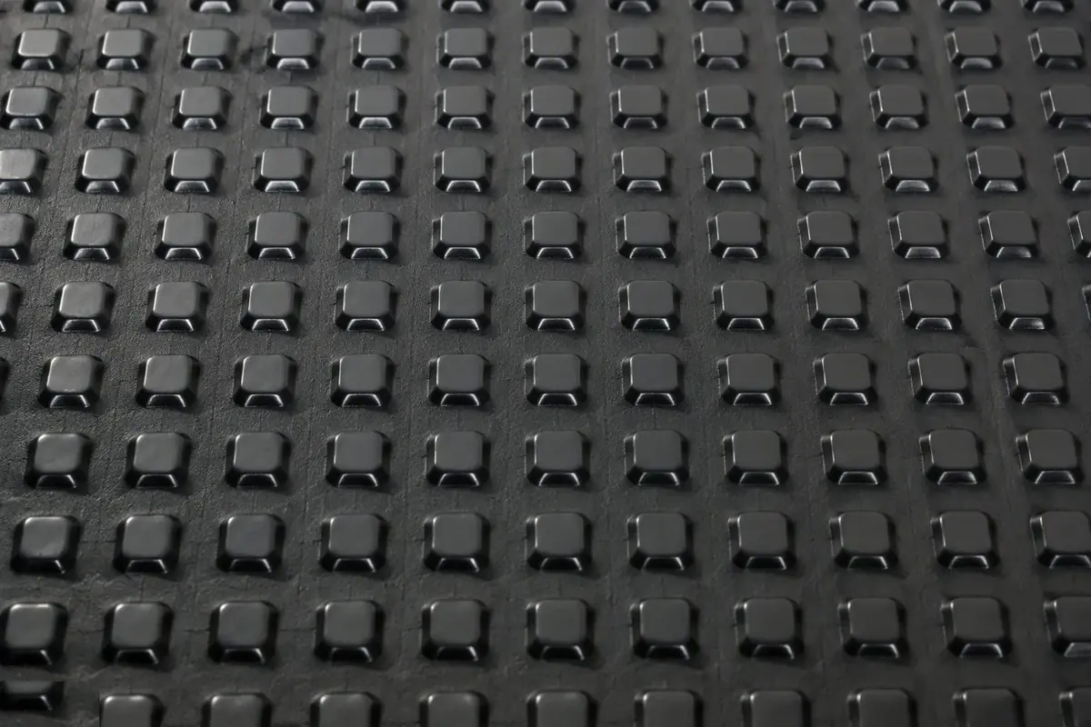 Egg-Crate Gym Tile — photo 3
