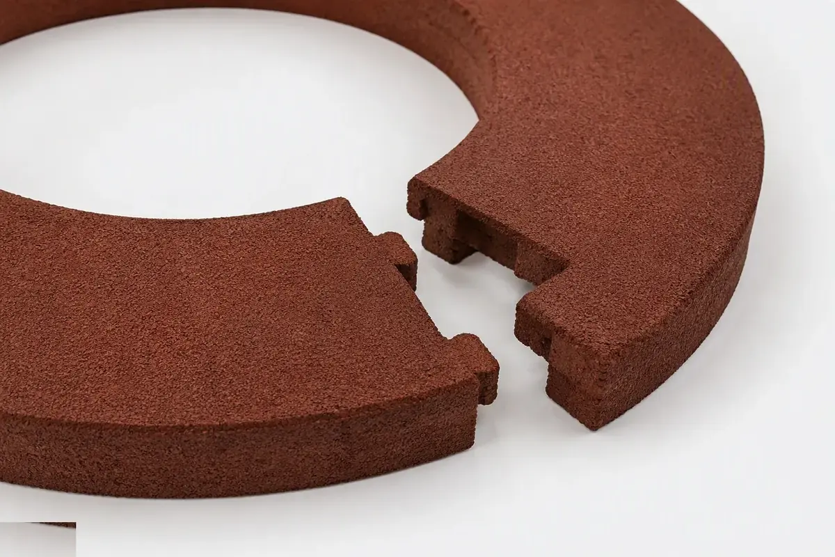 Rubber Tree Surround — photo 2